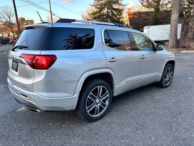 2019 GMC Acadia Denali