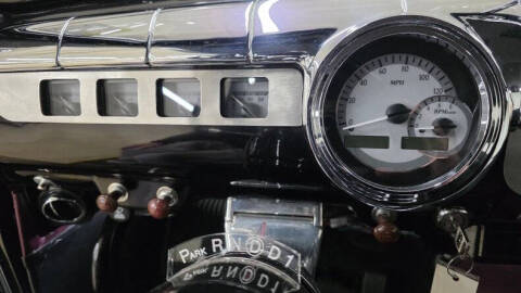 1942 Ford Super Deluxe