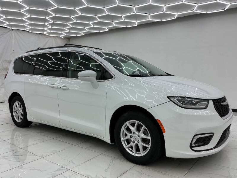 2022 Chrysler Pacifica Touring L