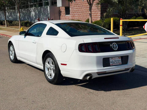 2014 Ford Mustang V6 Premium