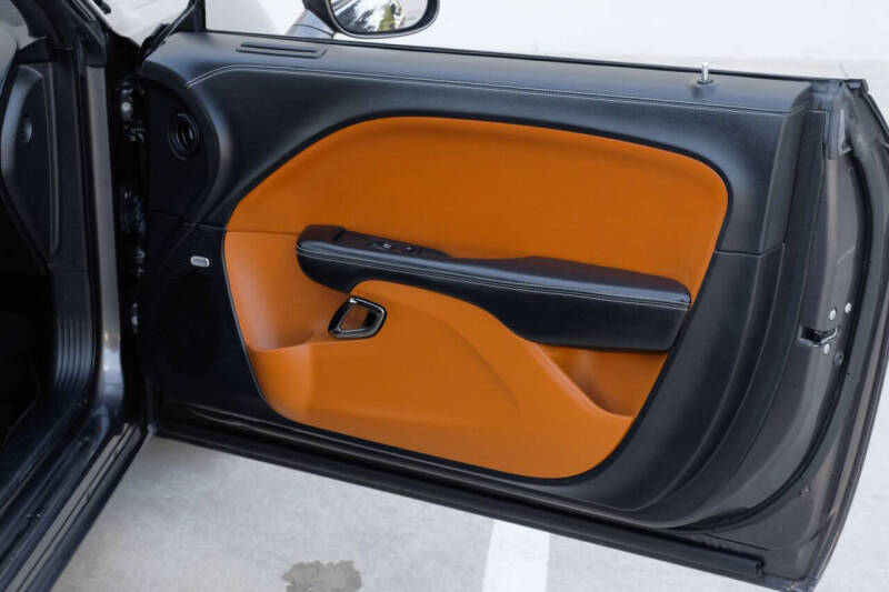 2020 Dodge Challenger