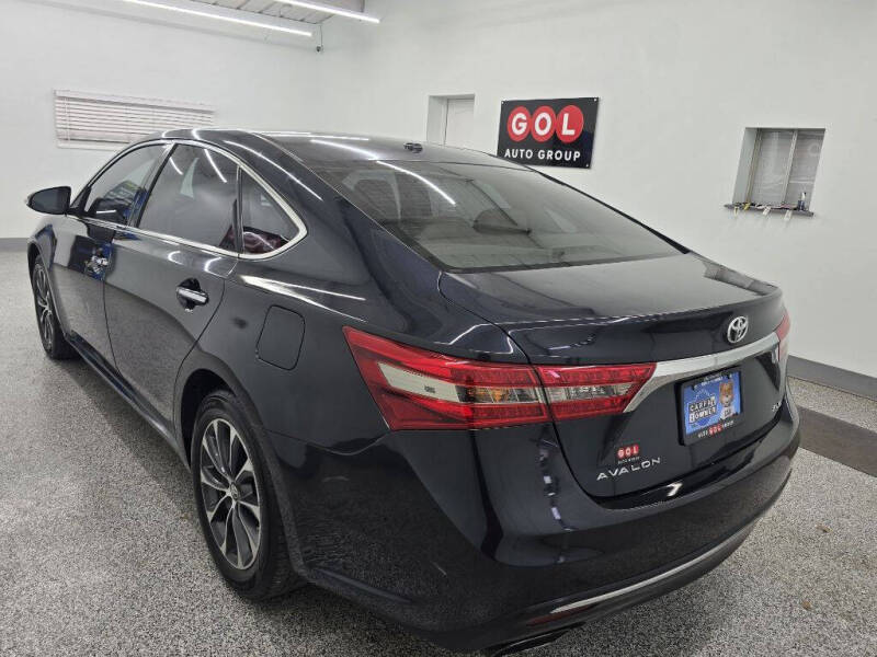 2016 Toyota Avalon XLE