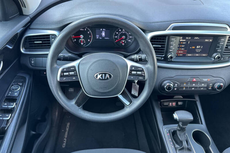 2019 Kia Sorento L