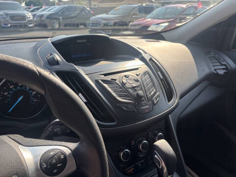 2016 Ford Escape S