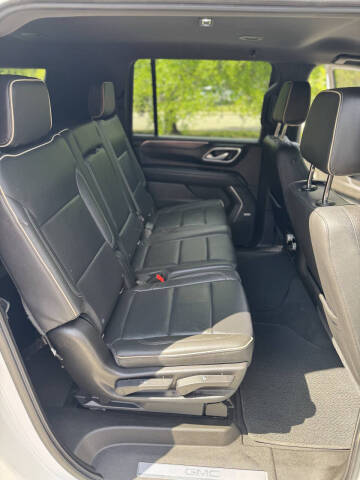 2021 GMC Yukon XL SLT
