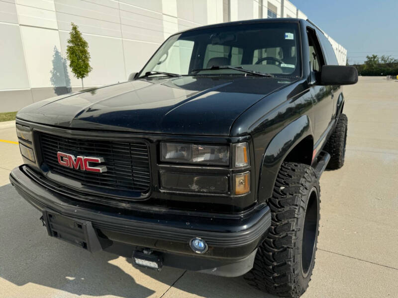 1996 GMC Yukon for sale at ELMHURST CAR CENTER in Elmhurst IL