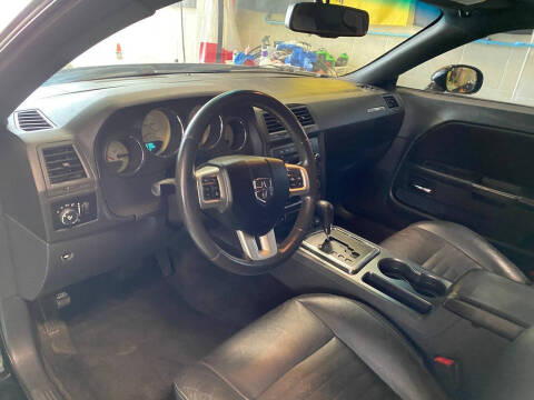 2013 Dodge Challenger SXT
