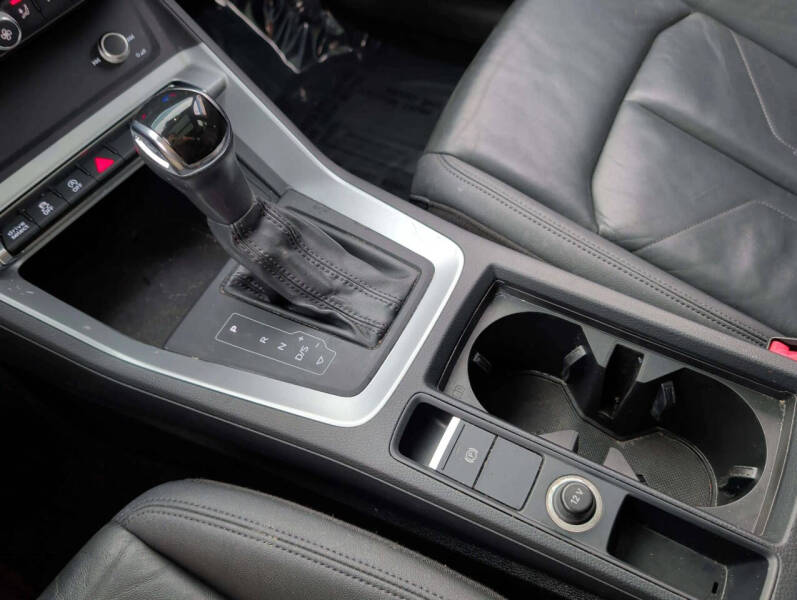 2019 Audi Q3 quattro Premium 45 TFSI