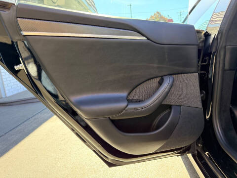 2021 Tesla Model S Plaid