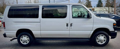 2013 Ford E-Series E-350 SD XLT