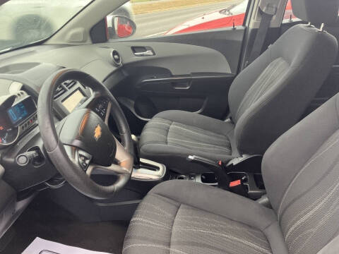 2016 Chevrolet Sonic LT Auto