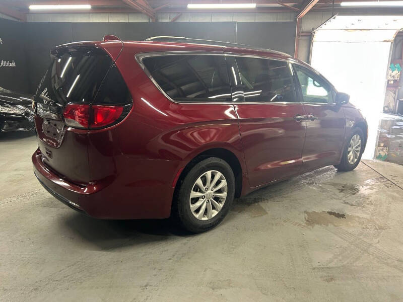 2018 Chrysler Pacifica Touring Plus