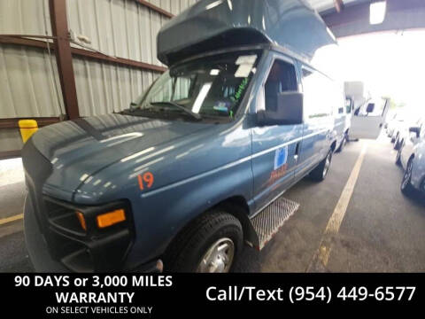 2014 Ford E-Series E-350 SD