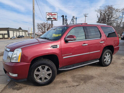 2007 Cadillac Escalade for sale at El Rancho Auto Sales in Des Moines IA