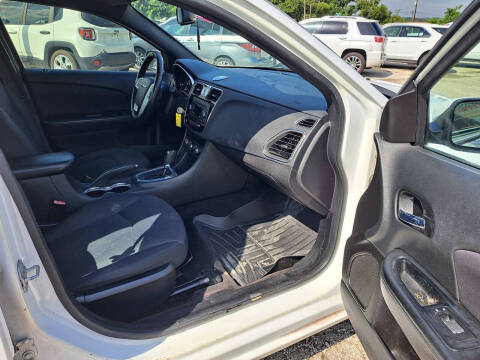 2014 Chrysler 200 Touring