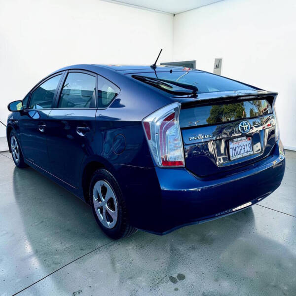 2015 Toyota Prius Three