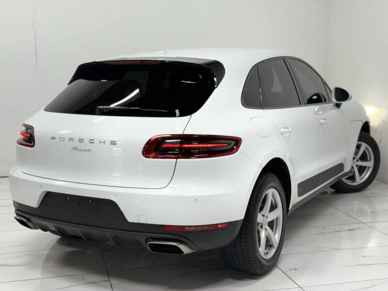 2018 Porsche Macan