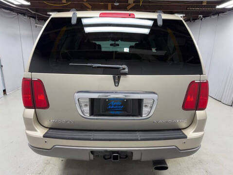 2004 Lincoln Navigator Luxury