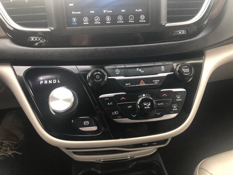 2019 Chrysler Pacifica Touring L