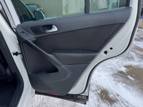 2013 Volkswagen Tiguan S 4Motion