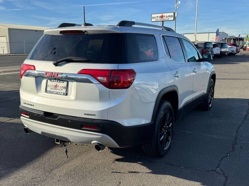 2017 GMC Acadia SLT-1