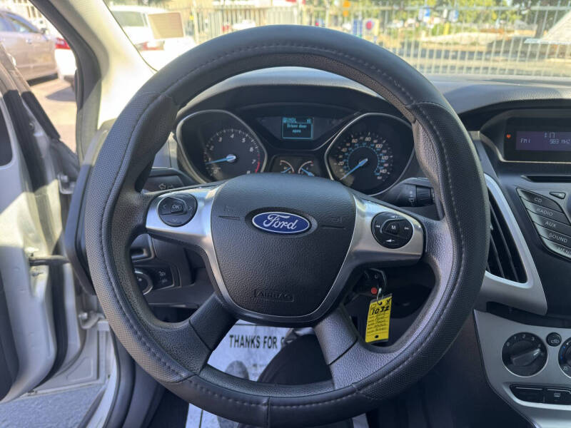 2012 Ford Focus SE