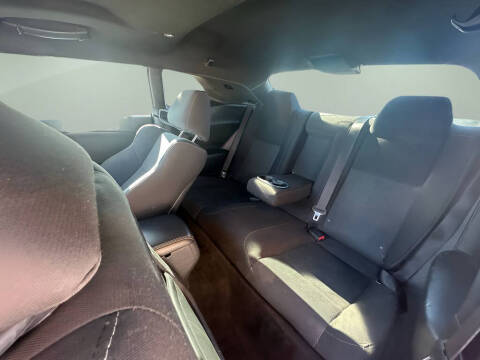 2015 Dodge Challenger R/T Shaker