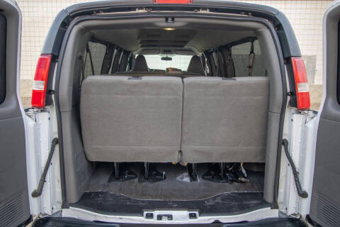 2017 Chevrolet Express LT 3500