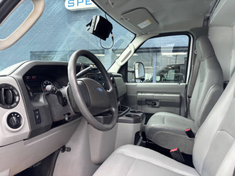 2017 Ford E350 Bucket Van