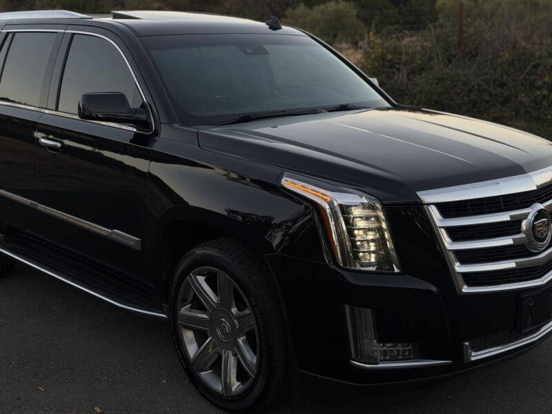 2015 Cadillac Escalade Luxury