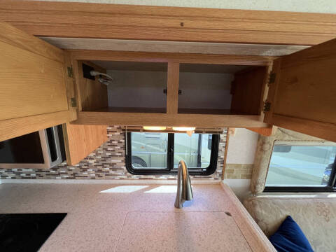 2001 Winnebago Journey 36L