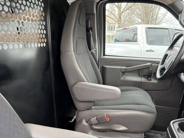 2024 GMC Savana 2500