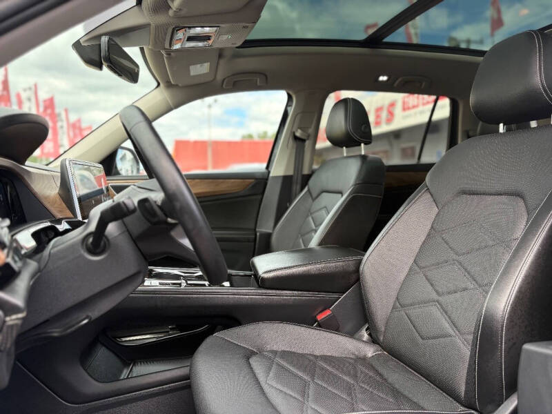 2024 Volkswagen Atlas SE