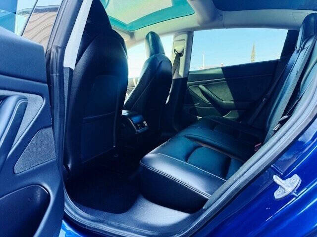2019 Tesla Model 3 Mid Range