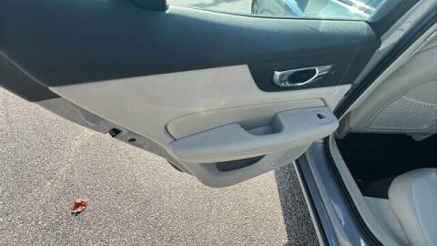 2024 Volvo S60 B5 Plus Dark Theme