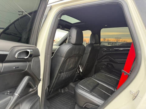 2011 Porsche Cayenne S