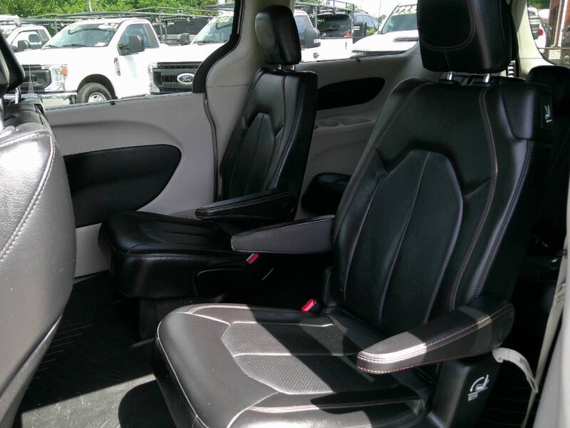 2019 Chrysler Pacifica Touring L