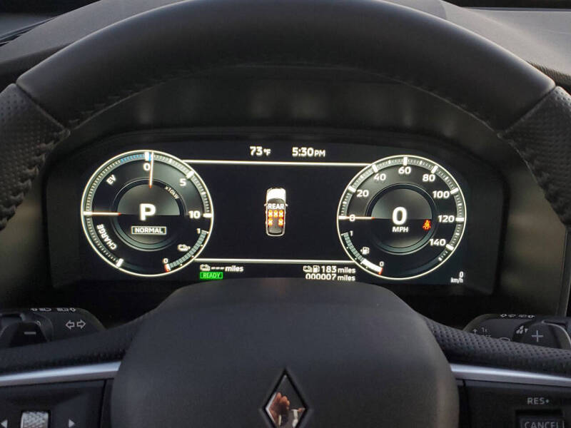 2025 Mitsubishi Outlander PHEV SE