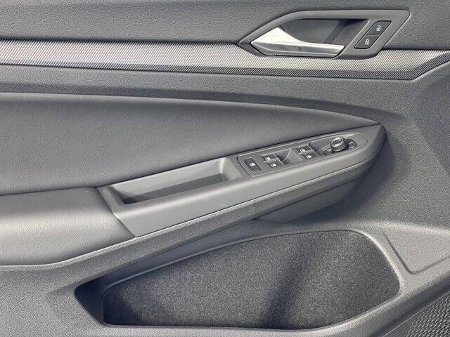 2025 Volkswagen Golf GTI SE