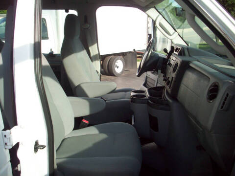 2009 Ford E-Series E-150 XLT