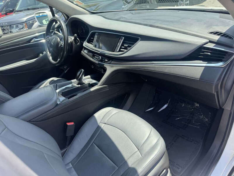 2018 Buick Enclave Essence