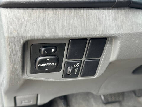 2010 Toyota Prius III