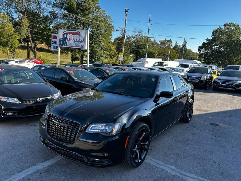 2016 Chrysler 300 for sale at Honor Auto Sales in Madison TN