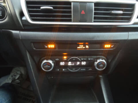 2016 Mazda MAZDA3 i Grand Touring