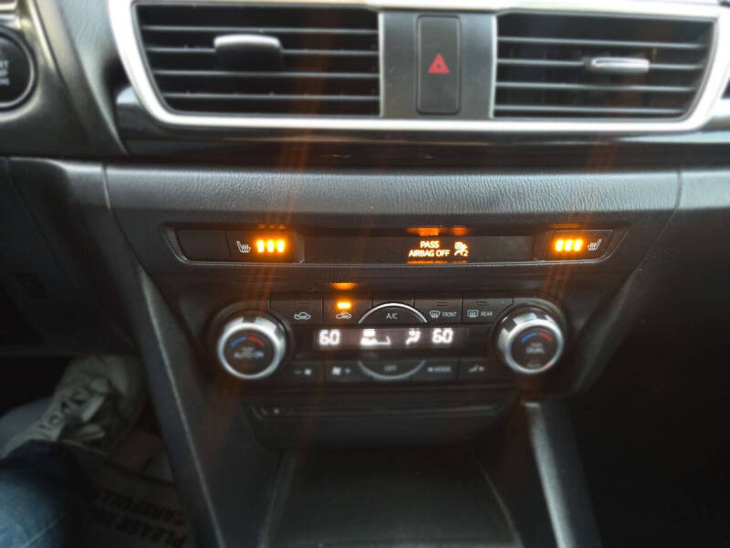 2016 Mazda MAZDA3 i Grand Touring