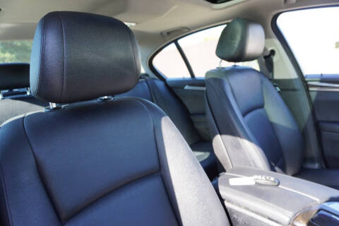 2015 BMW 5 Series 528i