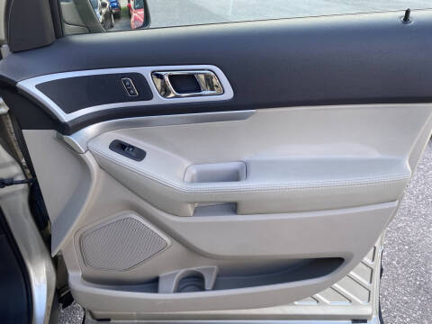 2011 Ford Explorer XLT