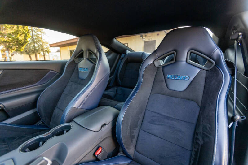 2024 Ford Mustang Dark Horse