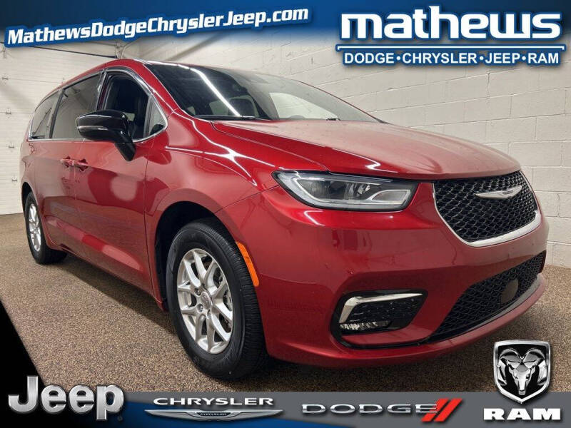 2025 Chrysler Pacifica Select