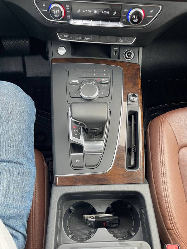 2019 Audi Q5 quattro Premium 45 TFSI